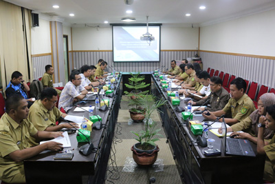 Kadis Kominfo pimpin rapat pembahasan izin pembangunan Tower Mikrocell