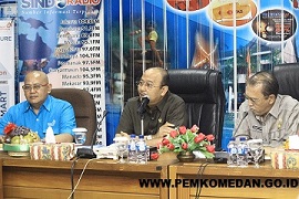 PLT WALIKOTA MEDAN HADIRI TALK SHOW DALAM PROGRAM WALIKOTA MENDENGAR