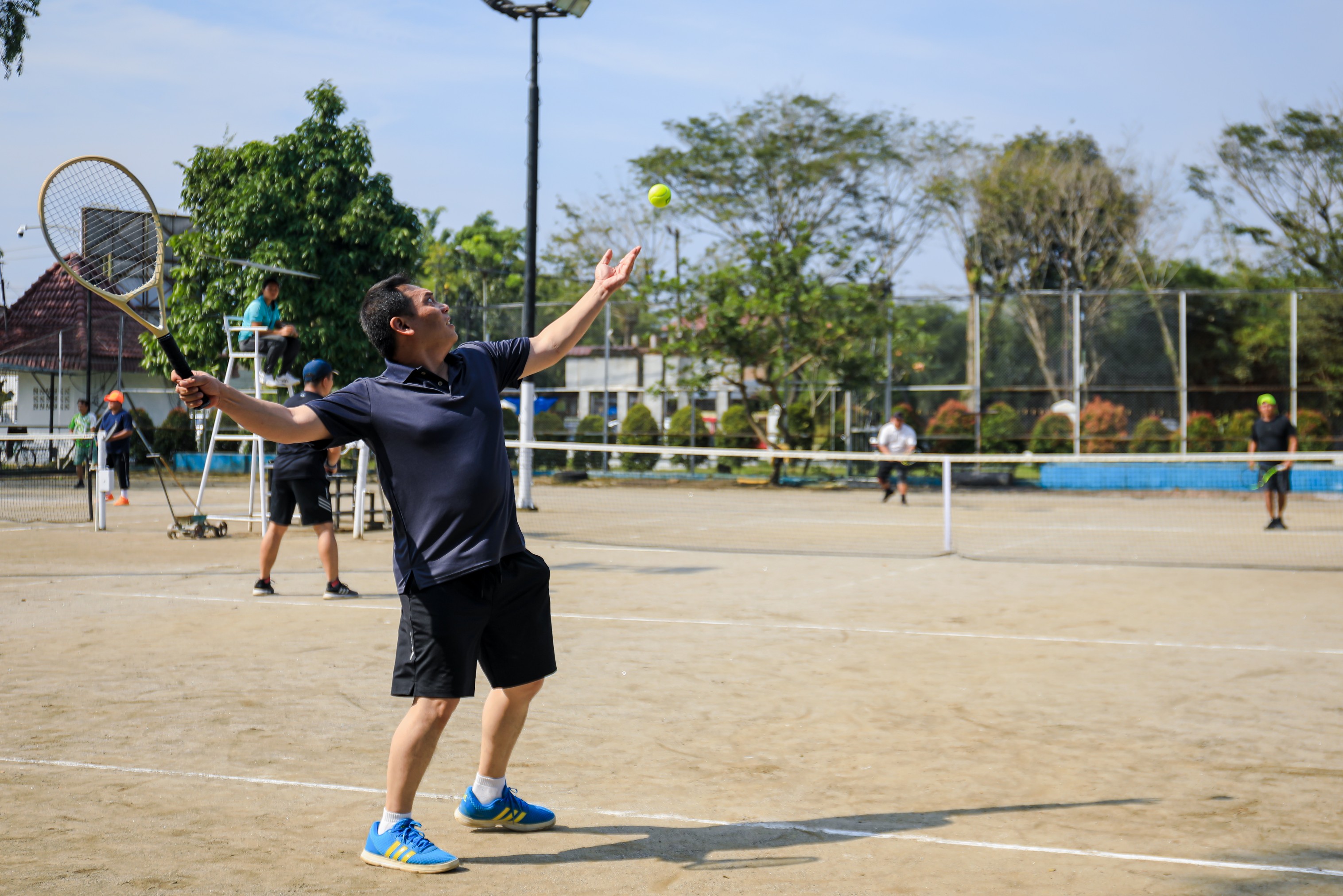 Berlangsung Seru, Turnamen Tenis Lapangan Meriahkan Peringatan HUT Korpri ke-52 di Kota Medan