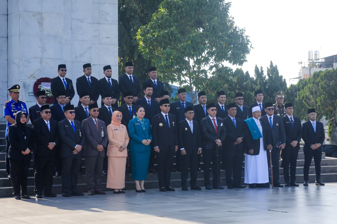 Sambut HUT Kota Medan ke- 436, Rico Waas Pimpin Ziarah Makam Pahlawan dan Ajak Generasi Muda Maknai Perjuangan Masa Lalu
