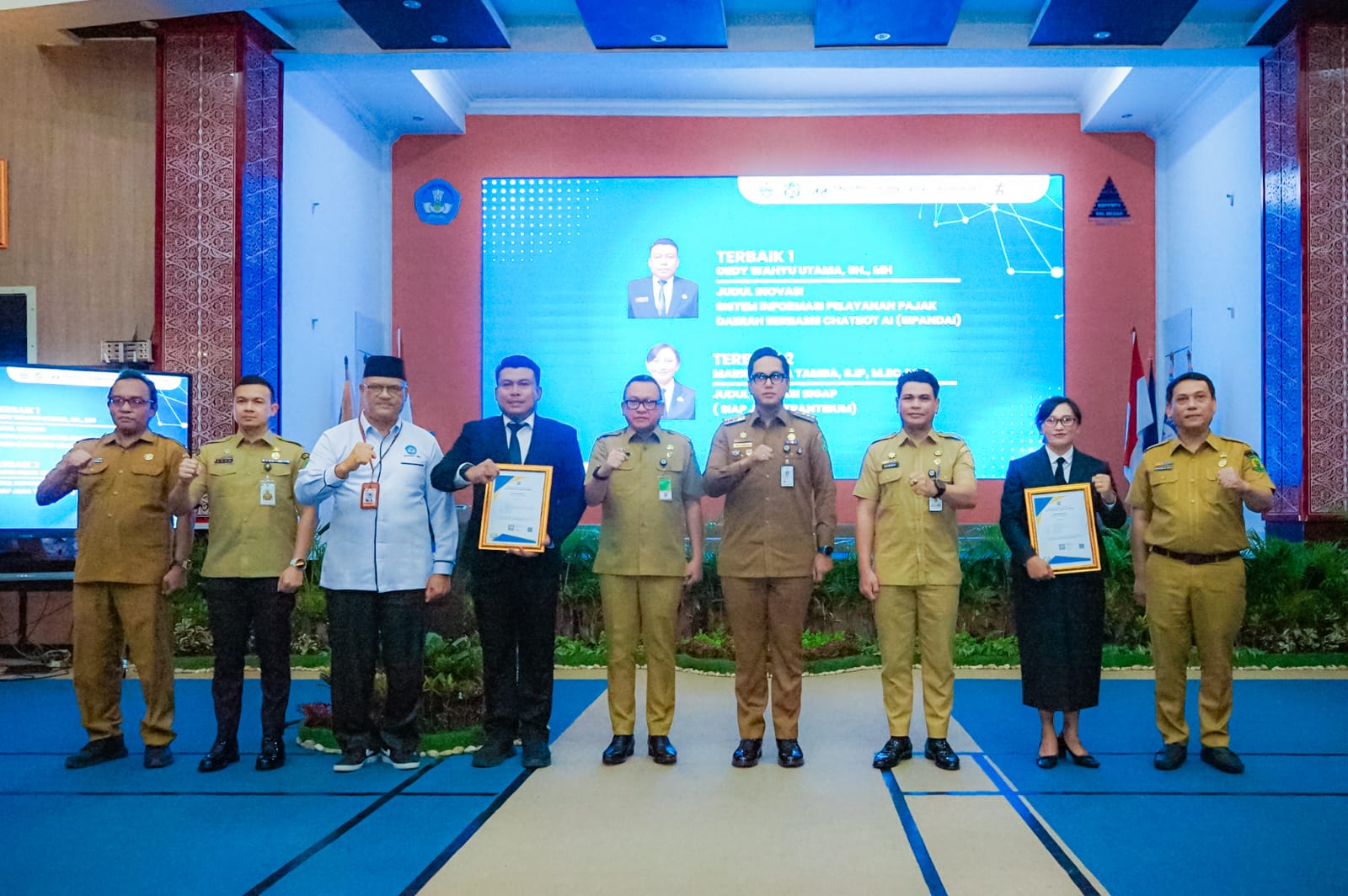 Wali Kota Medan Tutup Pelatihan Kepemimpinan Pengawas Angkatan II, Rico Waas: Ilmu Yang Didapat Digunakan Untuk Pengabdian Kepada Masyarakat