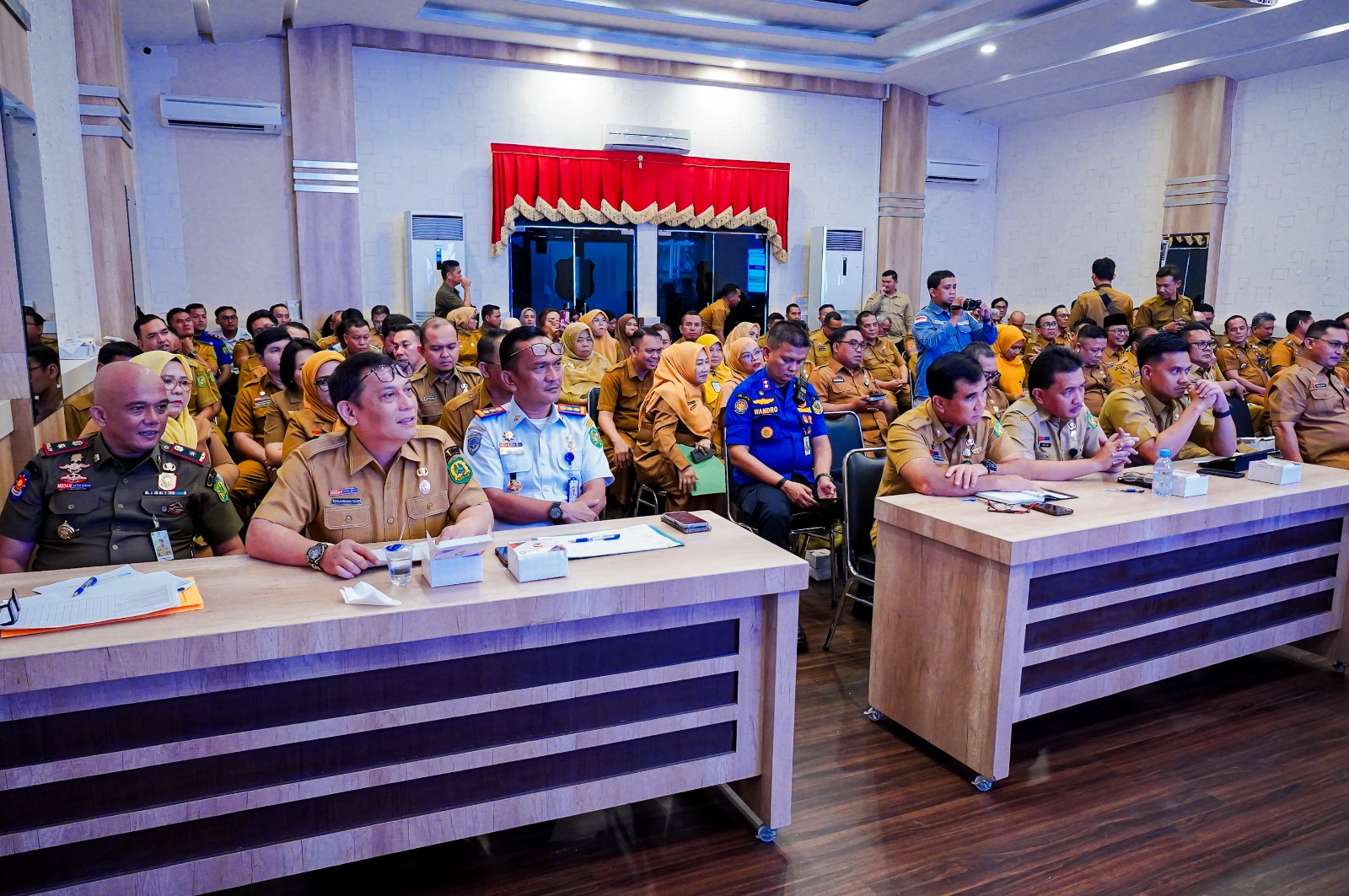 Rico Waas Evaluasi Janji Kampanye, Tegaskan Tak Mau Data ABS dan Target Harus Tuntas